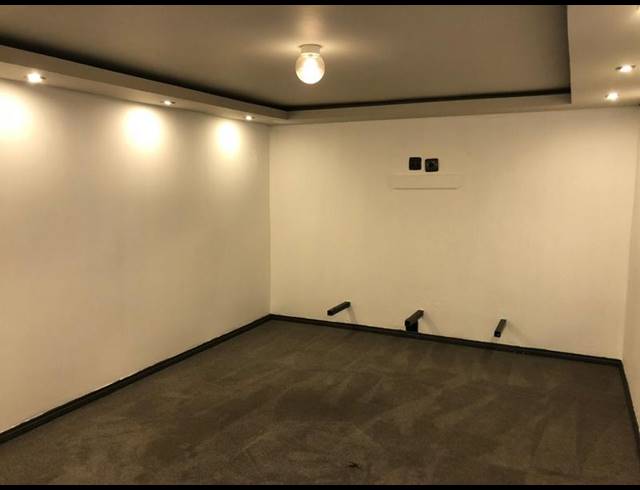 INDUSTRIAL PROPERTY TO RENT IN HENNOPSPARK